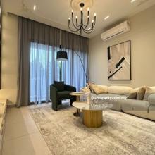 Corner Unit with unblock view