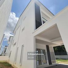 Gated 3 Storey Lot Bungalow , Direct Developer