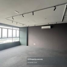 Stellar Bandar Puteri Puchong Poffice with 1 car park walking to LRT