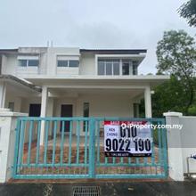 Big Spacious corner house and more car parking