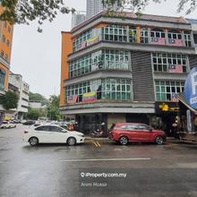 Adjoining shoplot in middle of Kuala Lumpur 