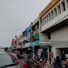 Kapar adjoining main road shop high traffic highly visible row bank