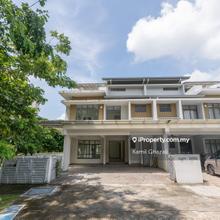 Corner lot, facing lake, lowest price!