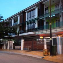 Terrace house for Sale