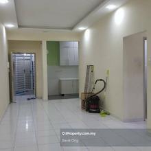 Jentayu high floor apartment for rent