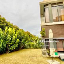 Exclusive Endlot with Big Land. Fully Renovated.