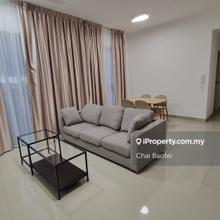 Fully Furnished. Golf Course View. 7mins walk to LRT