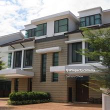 2.5 Storey Semi D House Usj 17 Restrees Subang Jaya