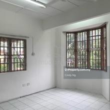 USJ 1 Corner House Near to Hypermarket