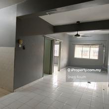 Pangsapuri Putra Raya Apartment Seri Kembangan 