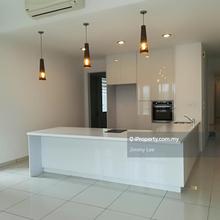 Pj - Kayu Ara - Big condo for family - walking distance to retails