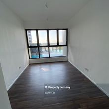 Swimming pool view condo for sell at shah alam good condition 