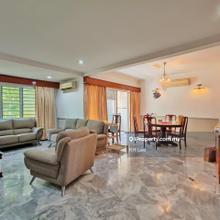 Villa flor ttdi renovated duplex unit
