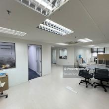 Great location with easy access. Mall nearby  Sunway velocity & Aeon. 