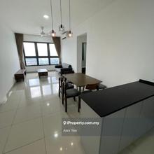 Well kept unit, high floor, unblock view, high rental return, sell ful