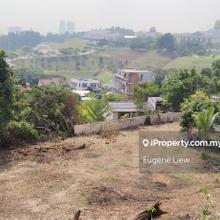 Prime Large Plot with Palace View