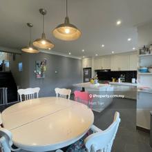 Tastefully renovated with ID and enjoy refreshing golf course view