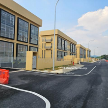 Newly Built 3 storey Semi-D factory Setia Alam Shah Alam