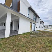 Double storey corner house Blossom Spring, Jade Hills