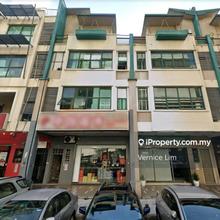 Petaling Jaya Bandar Sunway 3.5 Storeys Shoplot For Sale Roi 5%