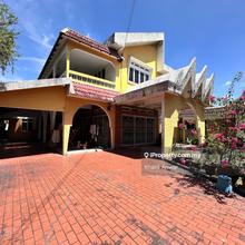 Old house needs some renovation. Leasehold with consent.