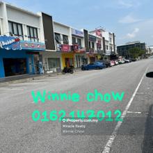 Shop-office for Rent