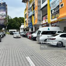 2 adjoining shop face mainroad high visibility