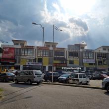Roi 4.4%,dual frontage,long term tenant