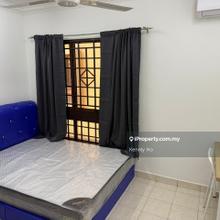 Palm spring medium room fully furnished mrt surian station 