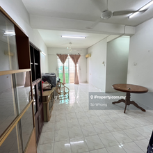 Low floor, well maintained , easy access to north south highway