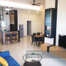 Edge 360 Fully Renovated 1400 Sqft 2 Car Park Seaview Unit Best Deal
