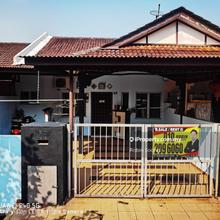 1 Storey Terrace in Ayer Keroh/Bkt Katil