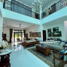 Modern Resort-Style Bungalow with Pool & Abundant Natural Light