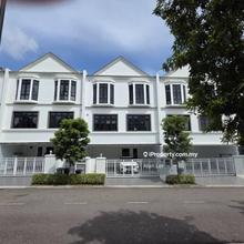 Eco Botanic The Leaken Renovated 2.5 Storey Terrace House For Sale