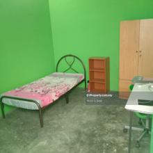Freehold single storey limited unit