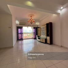 Big size condo, opposite IOI Mall