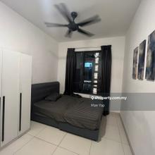 Walking Distance to ucsi, Middle room for rent