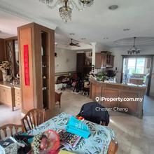 Old But Well Kept Bungalow, Suitable for Facelift