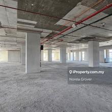 Spacious office in Qtower with direct mall access