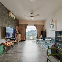 Direct moutain view, renovated with dry and wet kitchen 