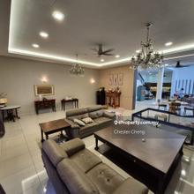 Good Conditiona and Well Kept Terrace Superlink