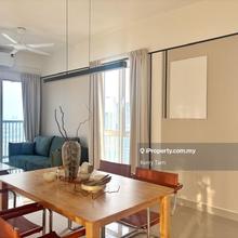 Short walk to LRT station/MRT station, One Utama Mall
