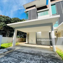 3 or 4 storey superlink for sale