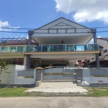 Auction/Lelong