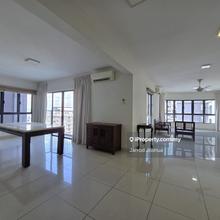 Very High Floor Unit on Most Private Level with 3 Carparks for Sale