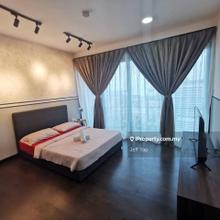 Almas, Puteri Harbour Condominium