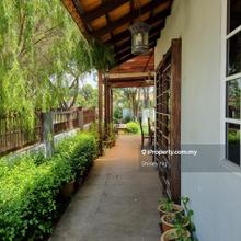 Good location in SS 2 area, facing park, near amenities