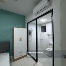 Boys room with toilet wifi (Nadayu 801 Subang ) Help university 