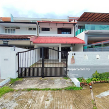 Gated and guarded, 15mins to Ciq custom