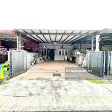 Kitchen area fully extended. Malay community.